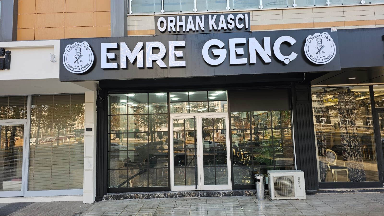 Emre Genç Berber ve Kuaför Salonu